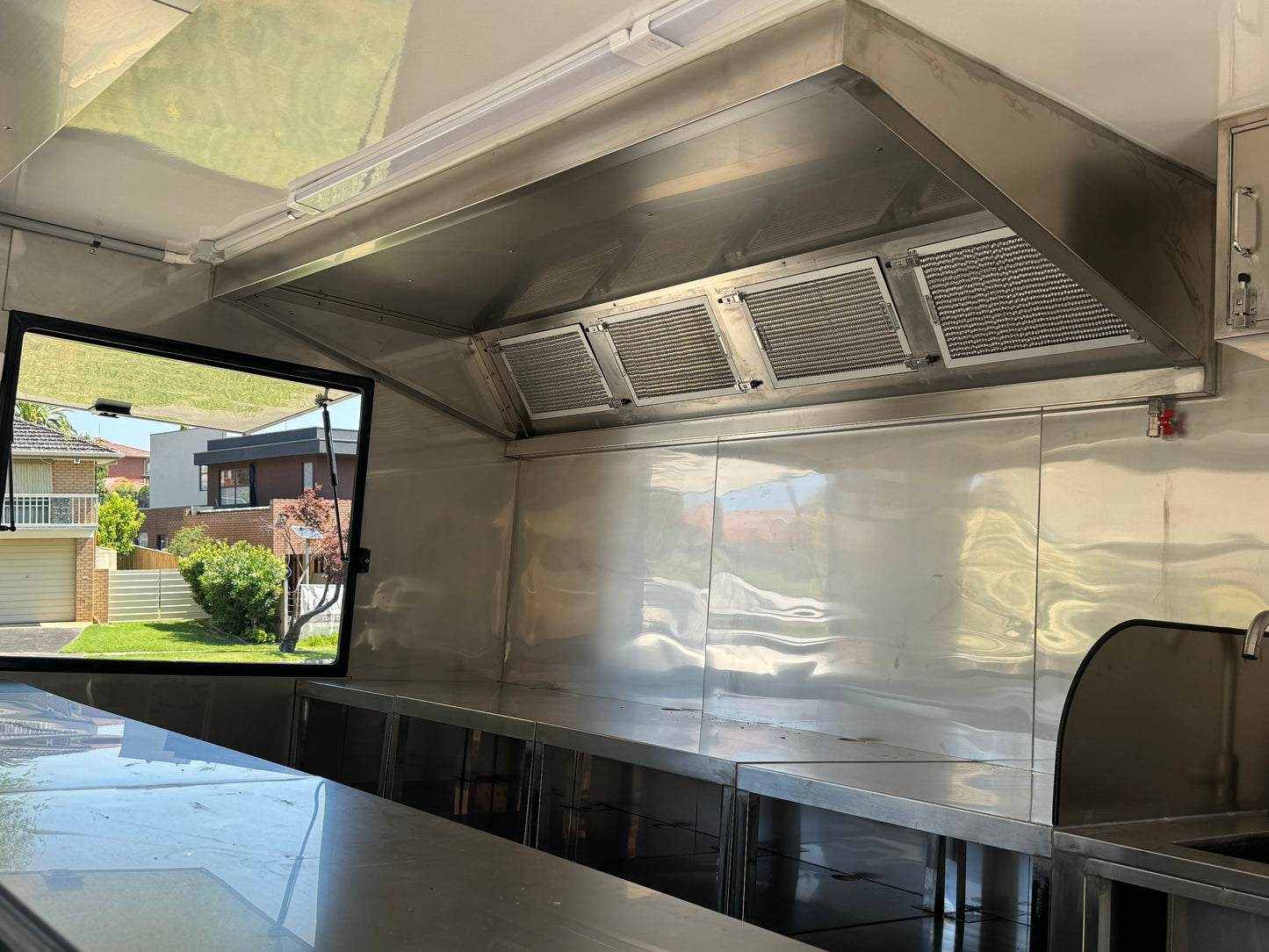 4 Meter Food Trailer Roof Fan RTT-S4M