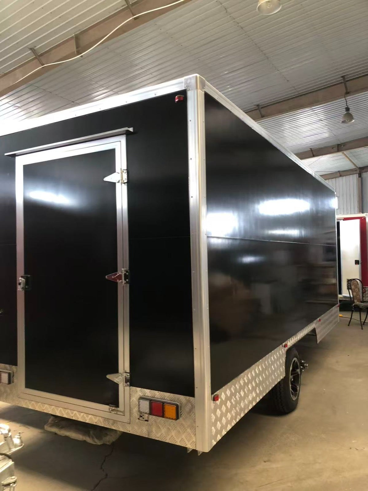 Merchandise Retail Trailer MT-5