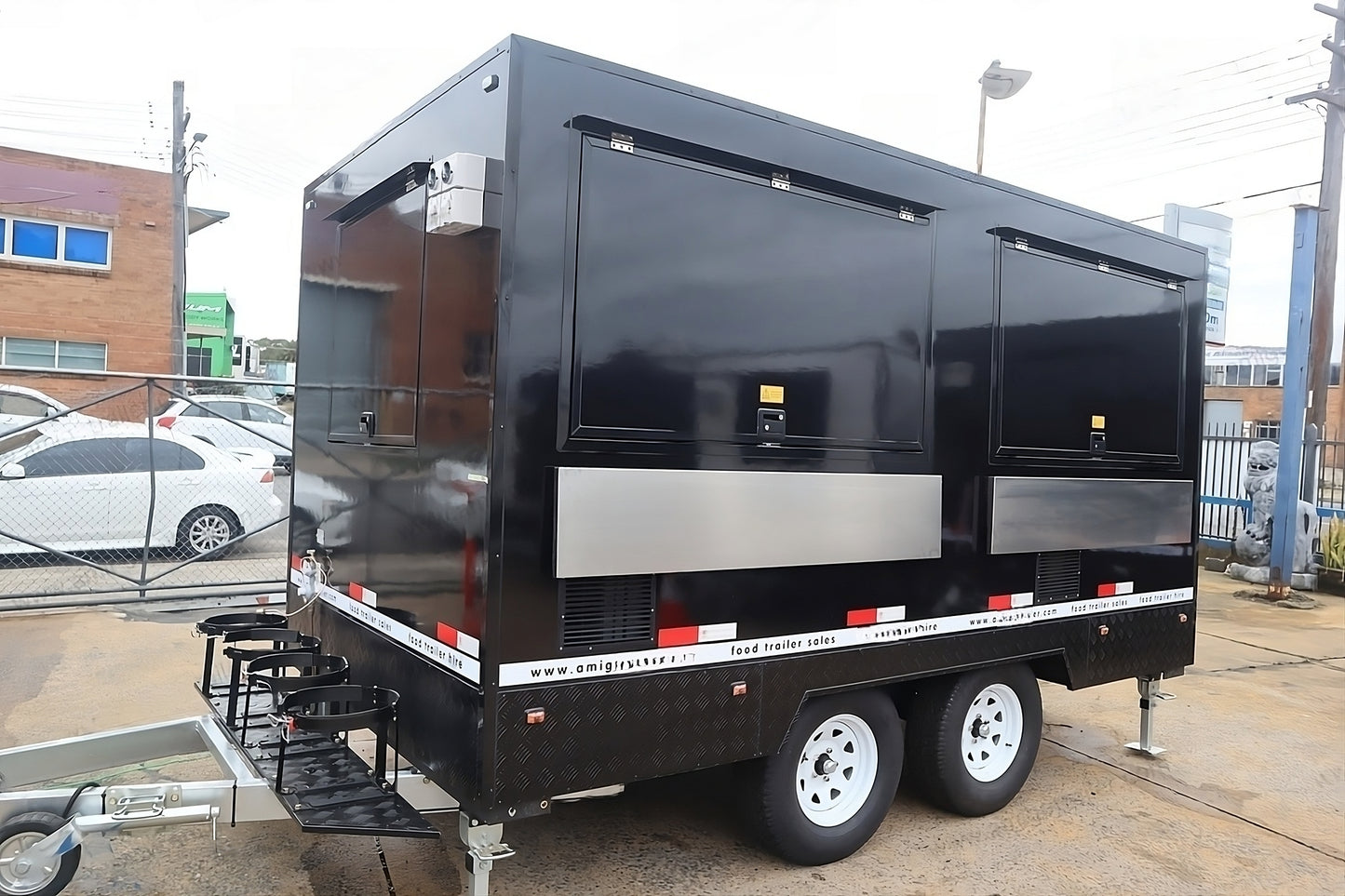 4 Meter Food Trailer Roof Fan With Drinks Fridge Black RTT-S4MDF